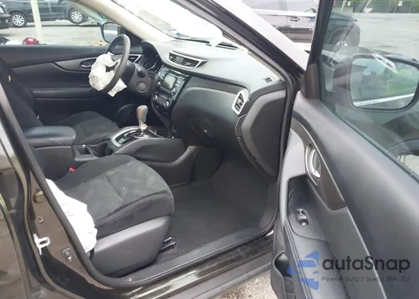 2015 Nissan Rogue Sv z USA, uszkodzony, nr VIN 5N1AT2MTXFC893910